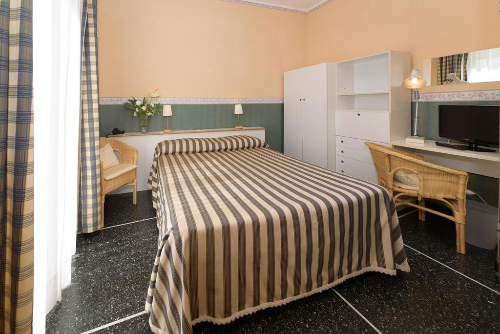 Hotel Morchio Mhotelsgroup Diano Marina Exterior foto